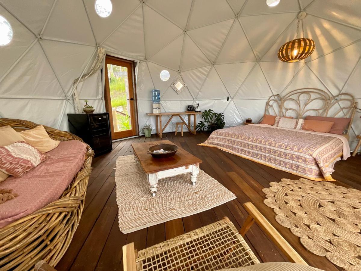 Golden Domes Hotell Cootharaba Exteriör bild